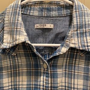 Blue plaid Gap button-up shirt